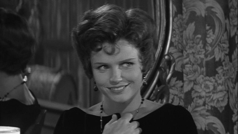 кадр из фильма Убежище