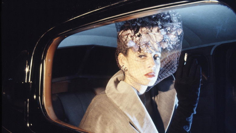 кадр из фильма Поцелуй женщины-паука