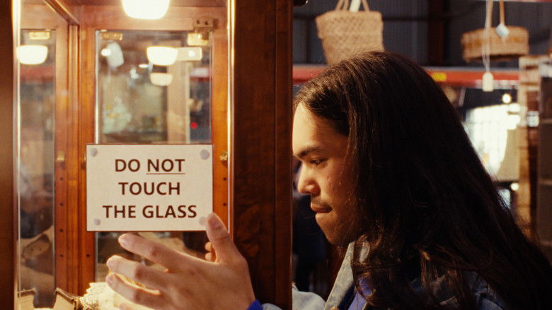 кадр из фильма The Shroud