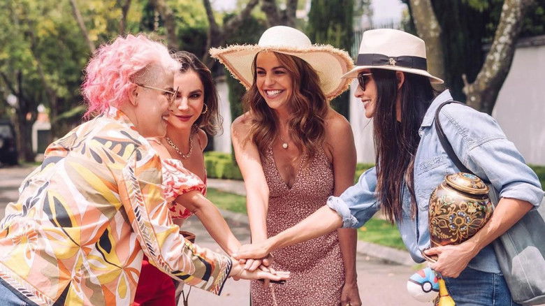 кадр из фильма Fuga de Reinas