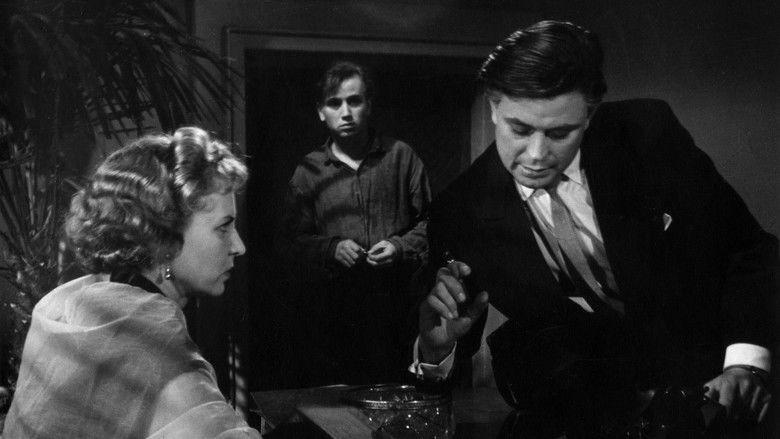 кадр из фильма Адам хочет быть человеком