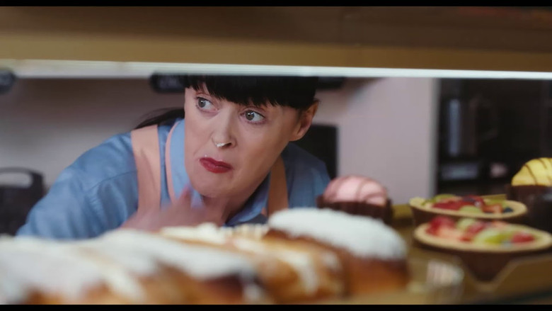 кадр из фильма Как снег на голову