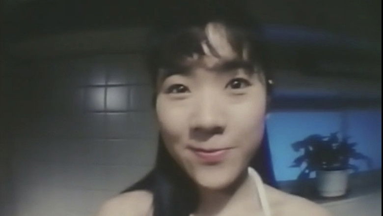 кадр из фильма 若奥様　太股びらき