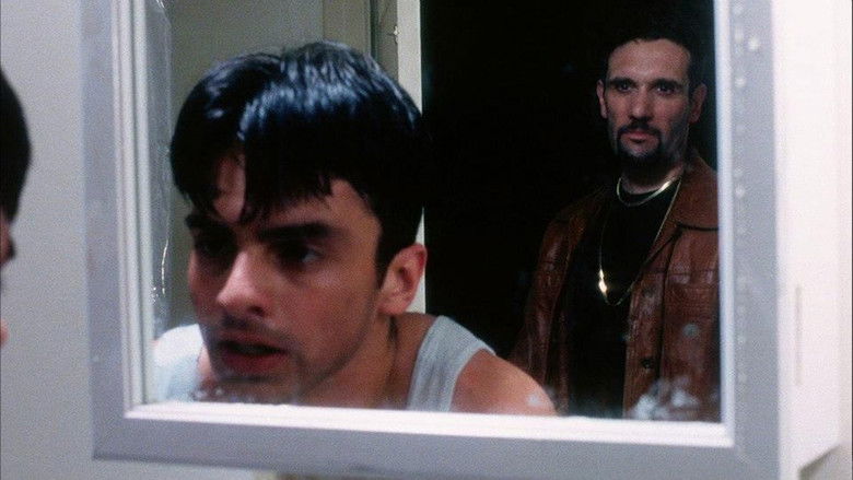 кадр из фильма Не такой как все