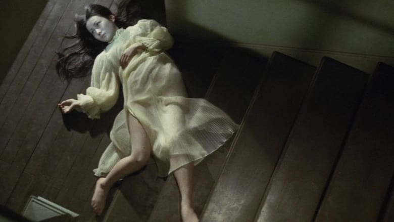 кадр из фильма Проклятье Дракулы: Розы, жаждущие крови