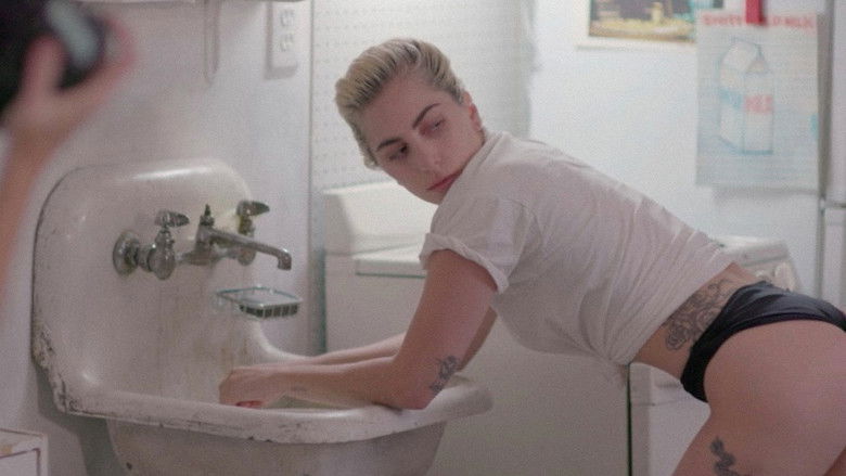 кадр из фильма Гага: 155 см