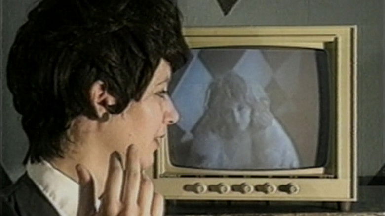 кадр из фильма The Amateurist