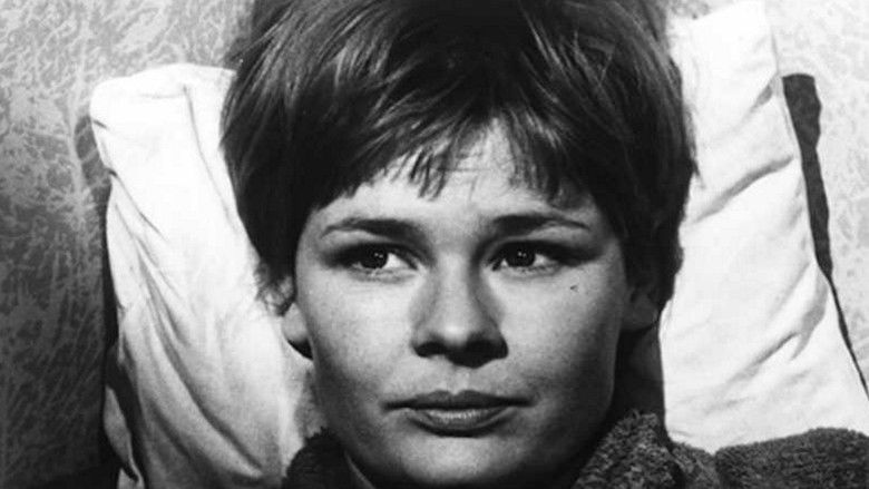 кадр из фильма Утром вчетвером