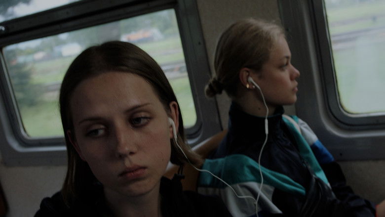 кадр из фильма Неоновая весна