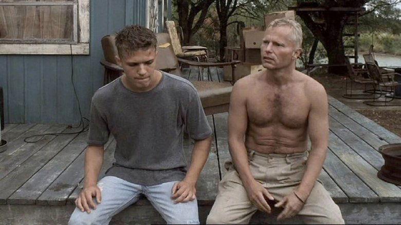 Грустный мальчик