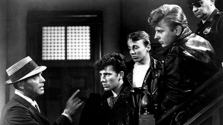 кадр из фильма Юные дикари