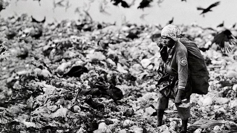 кадр из фильма Estamira Para Todos E Para Ninguém