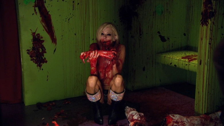 кадр из фильма Стриптиз от зомби