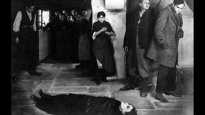 кадр из фильма Горящее поле