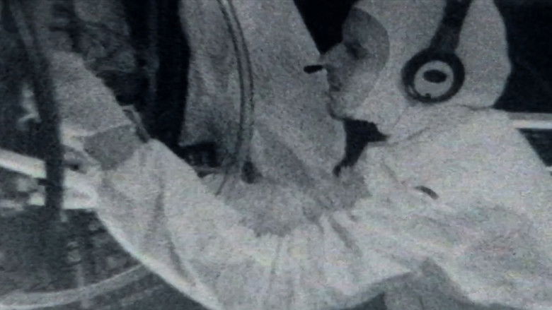 кадр из фильма Incubate