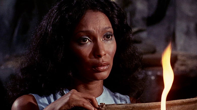 кадр из фильма Night of the Cobra Woman