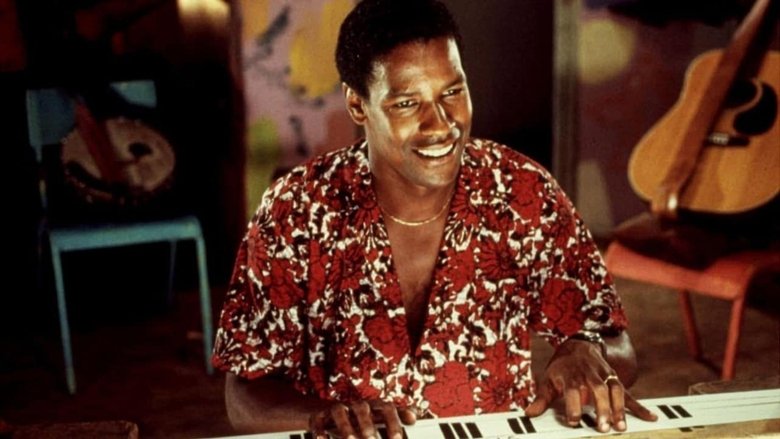 кадр из фильма Могучий Куинн