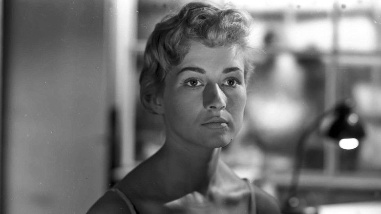 кадр из фильма Покушение