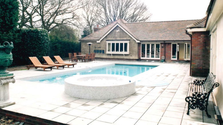 кадр из фильма Barrymore: The Body in the Pool