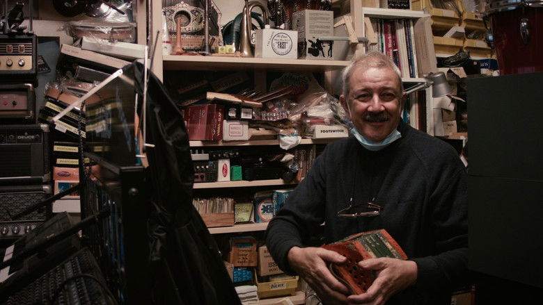 кадр из фильма Niki‘s Music Shop