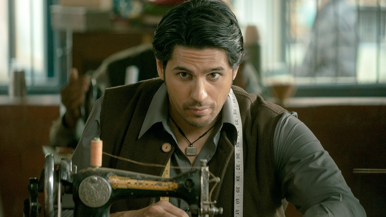 кадр из фильма मिशन मजनू