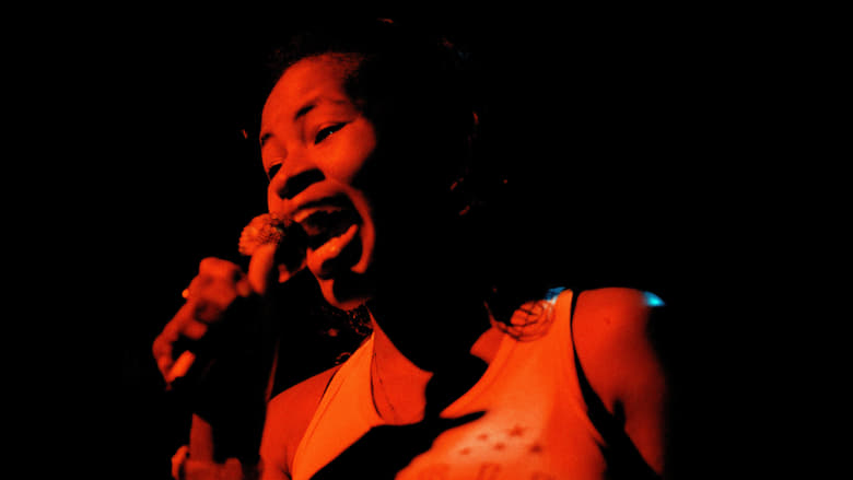 кадр из фильма Фавела на взрыве