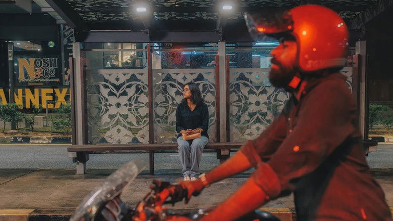 кадр из фильма நீர் மேல் நெருப்பு