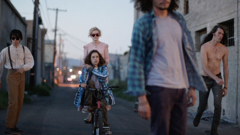 кадр из фильма Уже не дети