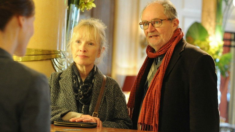 кадр из фильма Уик-энд в Париже