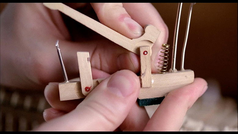 кадр из фильма Звуки