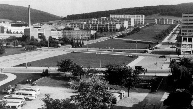 кадр из фильма Zlin - The Lived Utopia