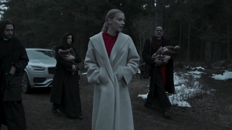 кадр из фильма Избави нас. Одержимые