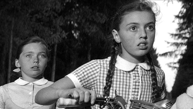 кадр из фильма Никогда не бери сладости у незнакомых