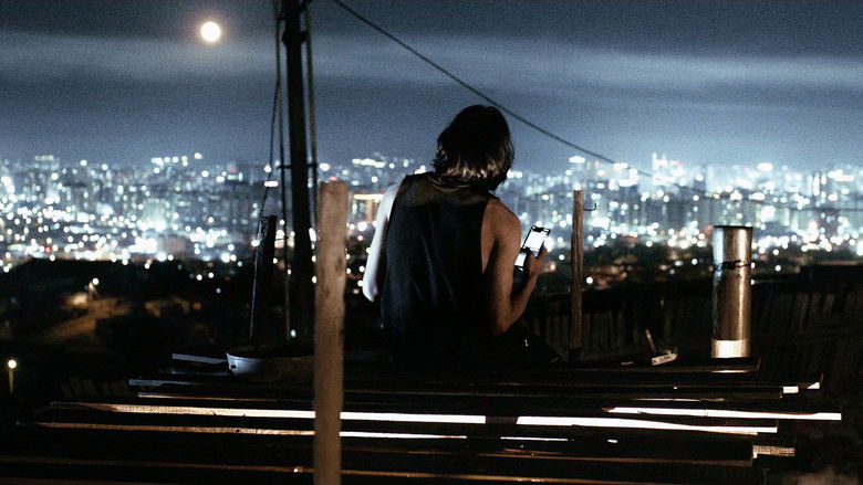 кадр из фильма Чимээгүй хотын жолооч