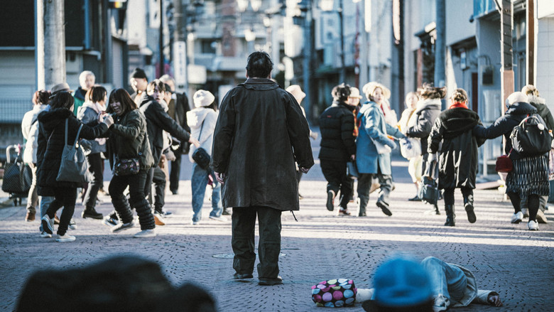 кадр из фильма 名無し