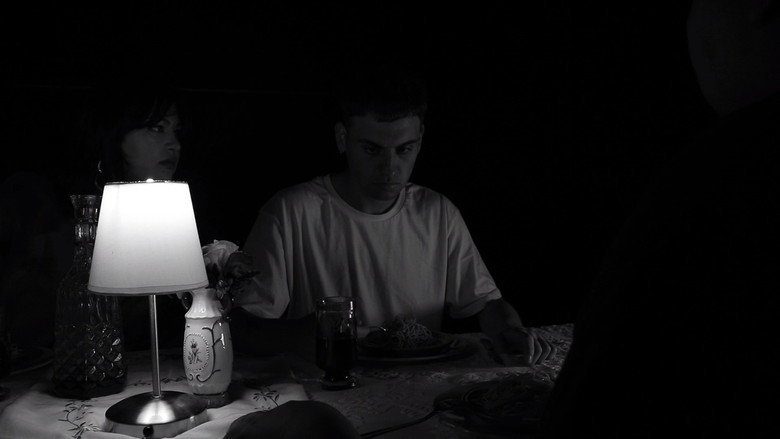кадр из фильма Almorzando entre muertos