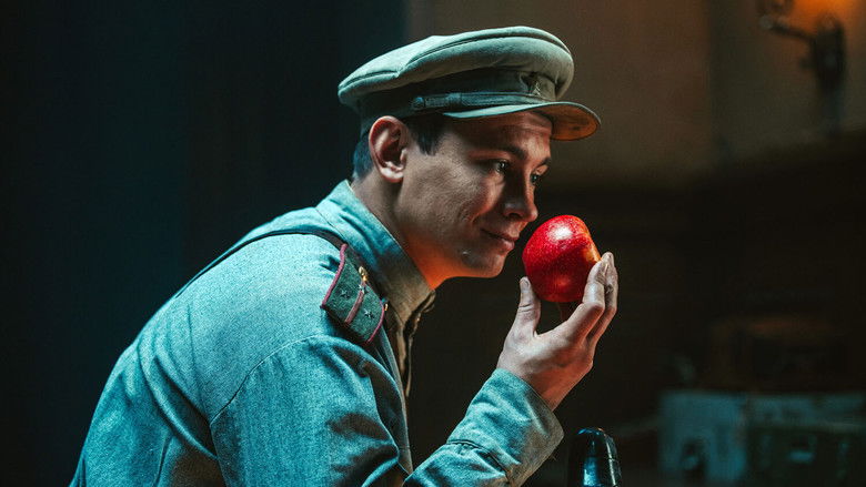 кадр из фильма Август