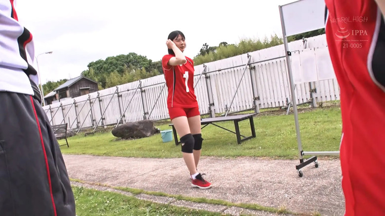 кадр из фильма クラブ活動中の焦らしリモバイで腰を震わせながら感じまくる発情娘