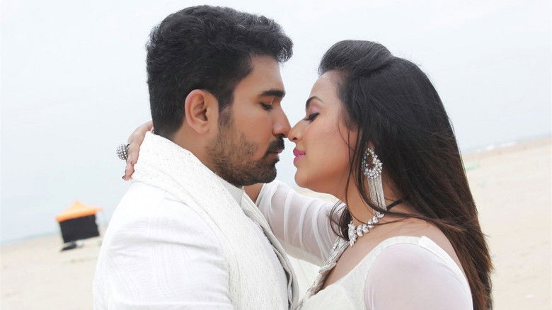 кадр из фильма அண்ணாதுரை