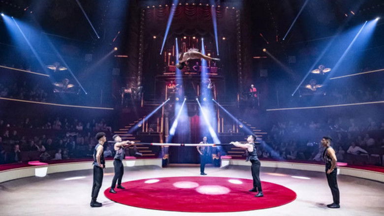 кадр из фильма Délire au Cirque d'Hiver Bouglione de Paris