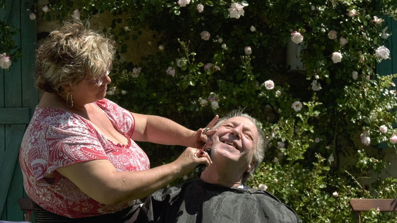 кадр из фильма La maison à Tonton