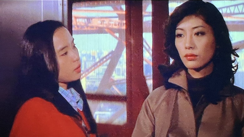 кадр из фильма 女教師 汚れた放課後