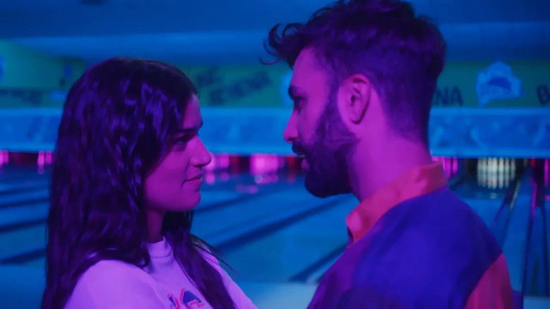 кадр из фильма Il paese dei jeans in agosto