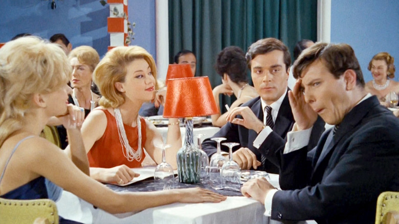 кадр из фильма Μερικοί Το Προτιμούν Κρύο...