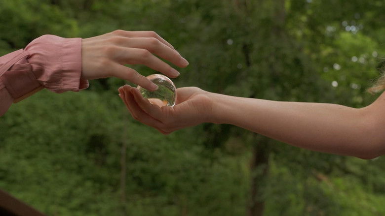 кадр из фильма She Decided Not to Remember