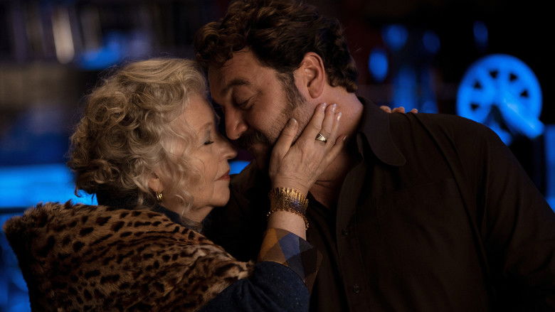 кадр из фильма Петер фон Кант