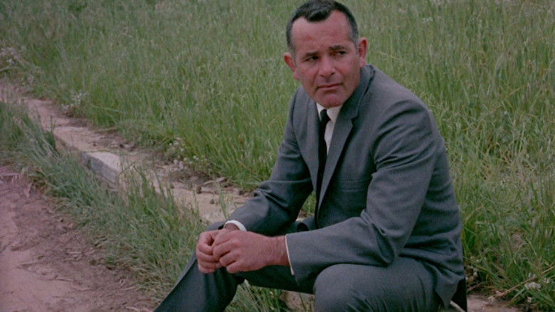 кадр из фильма The Hang Up