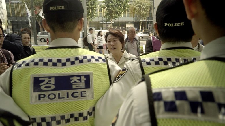 кадр из фильма Цветы в тени