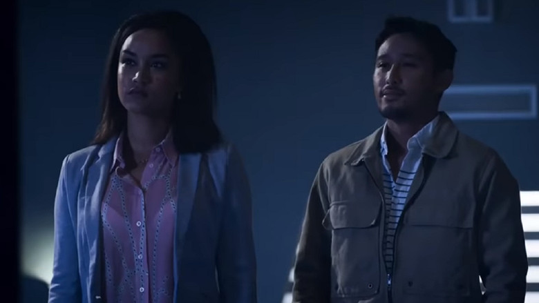 кадр из фильма Глубокое синее море 2