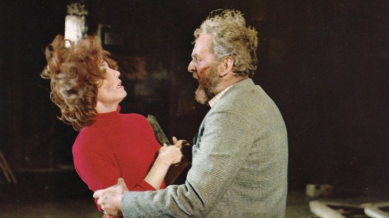 кадр из фильма Куотермасс и колодец